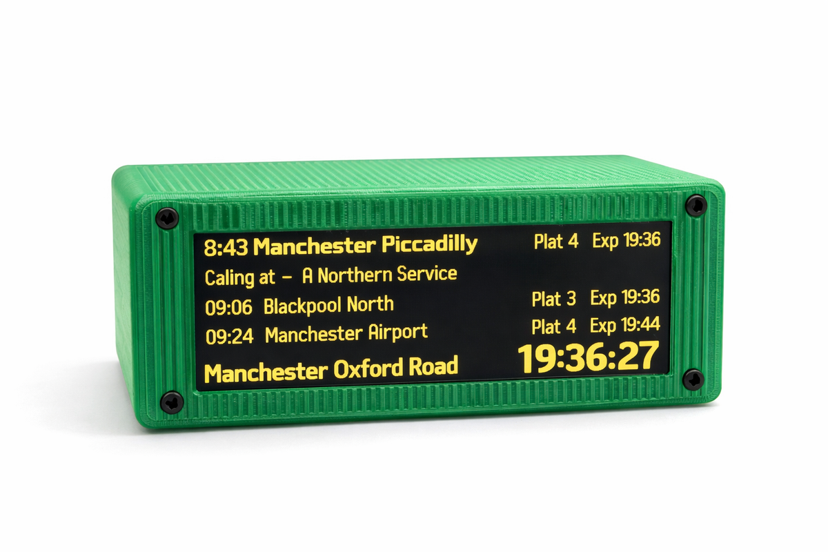Custom UK Train Departure Board – Live National Rail Updates – Desktop Display